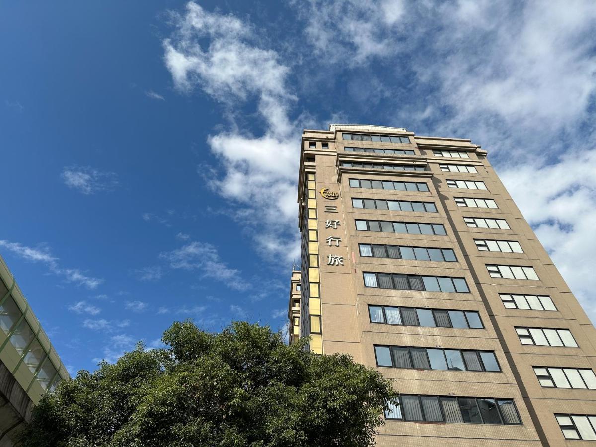 Sun Hao Hotel Тайджун Екстериор снимка
