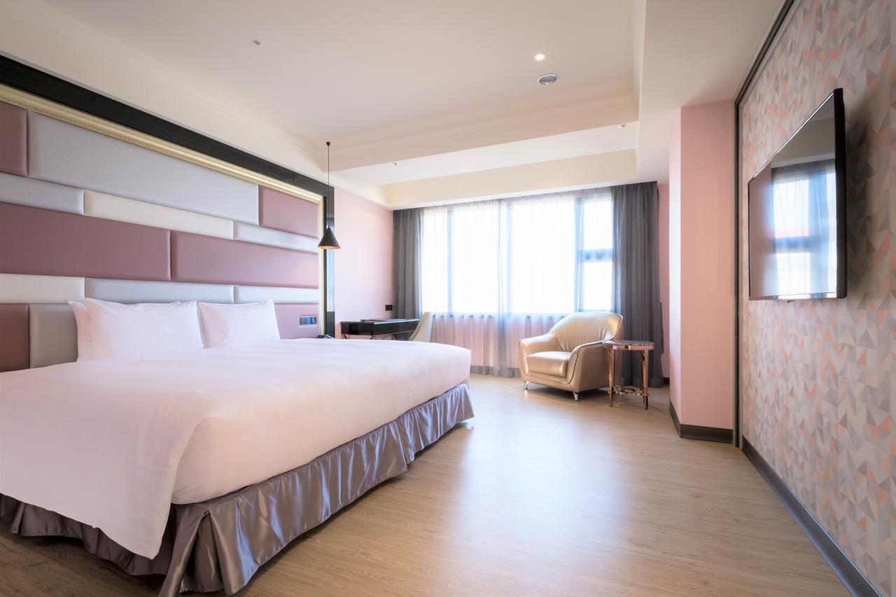 Sun Hao Hotel Тайджун Екстериор снимка
