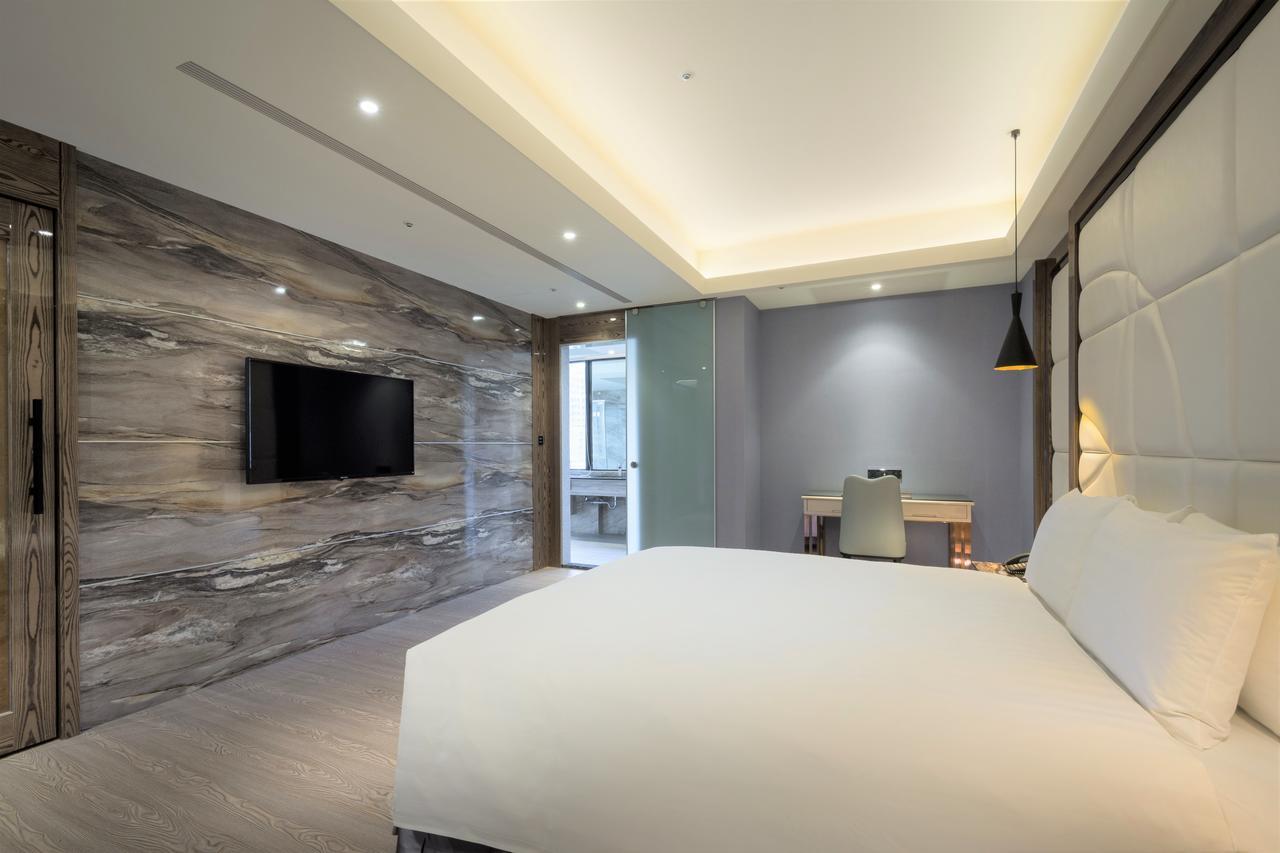 Sun Hao Hotel Тайджун Екстериор снимка